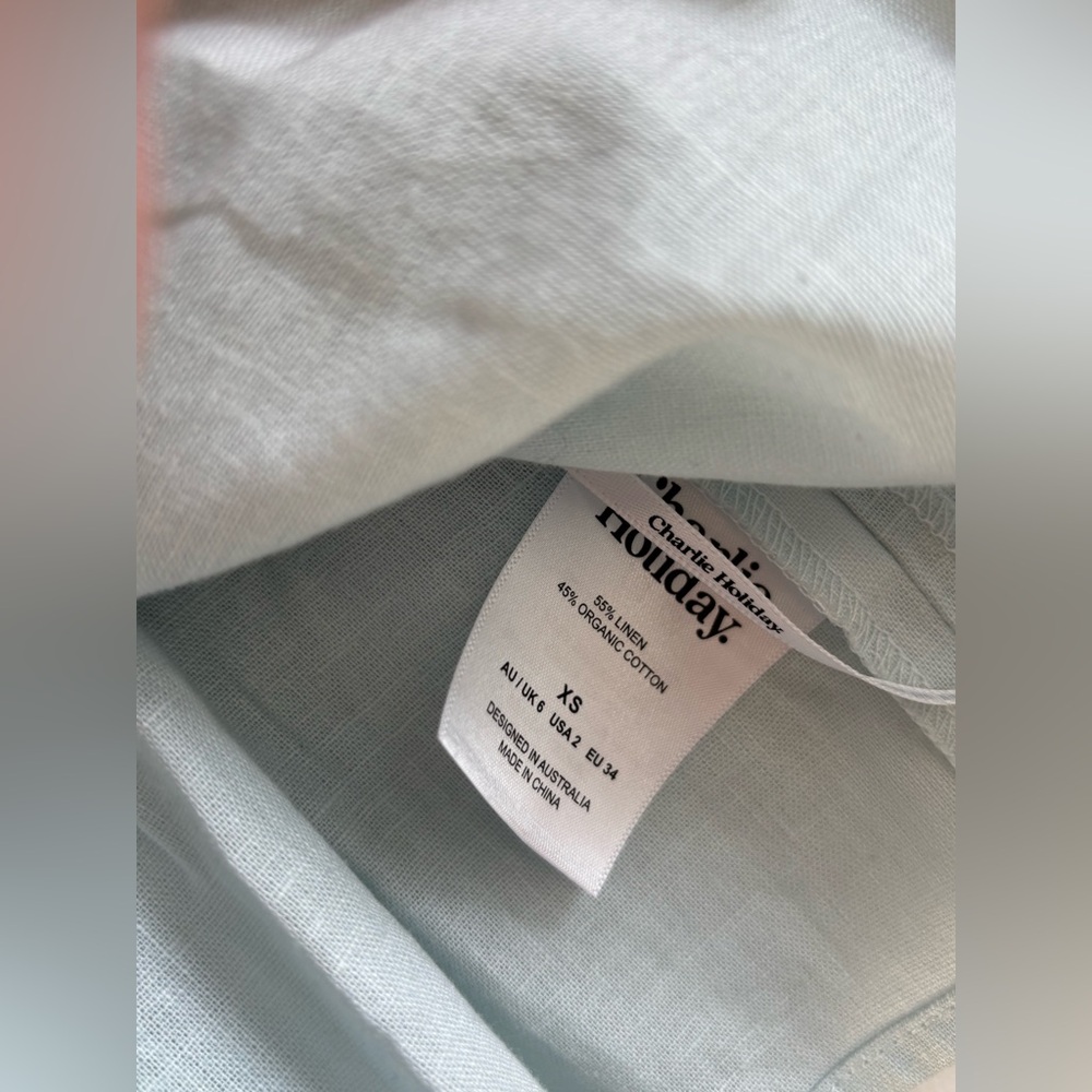 Charlie Holiday / linen set / top-size: (XS) / bottom-size: (S) color: baby blue - Picture 9 of 10